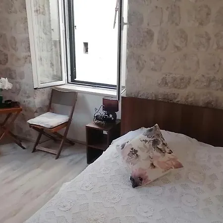 Simply Nikole Bozidarevica 2 A B C D Dubrovnik